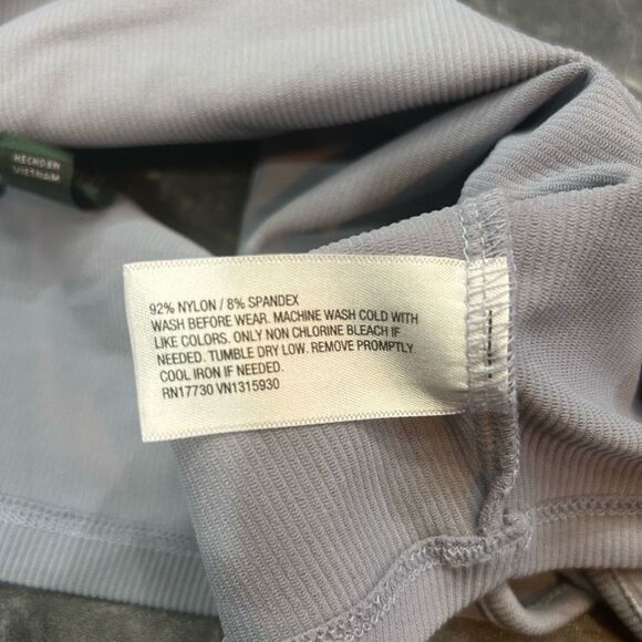 Wild Fable Women’s Medium Blue Gray Deep V Cropped Tank Bra - Picture 2 of 9